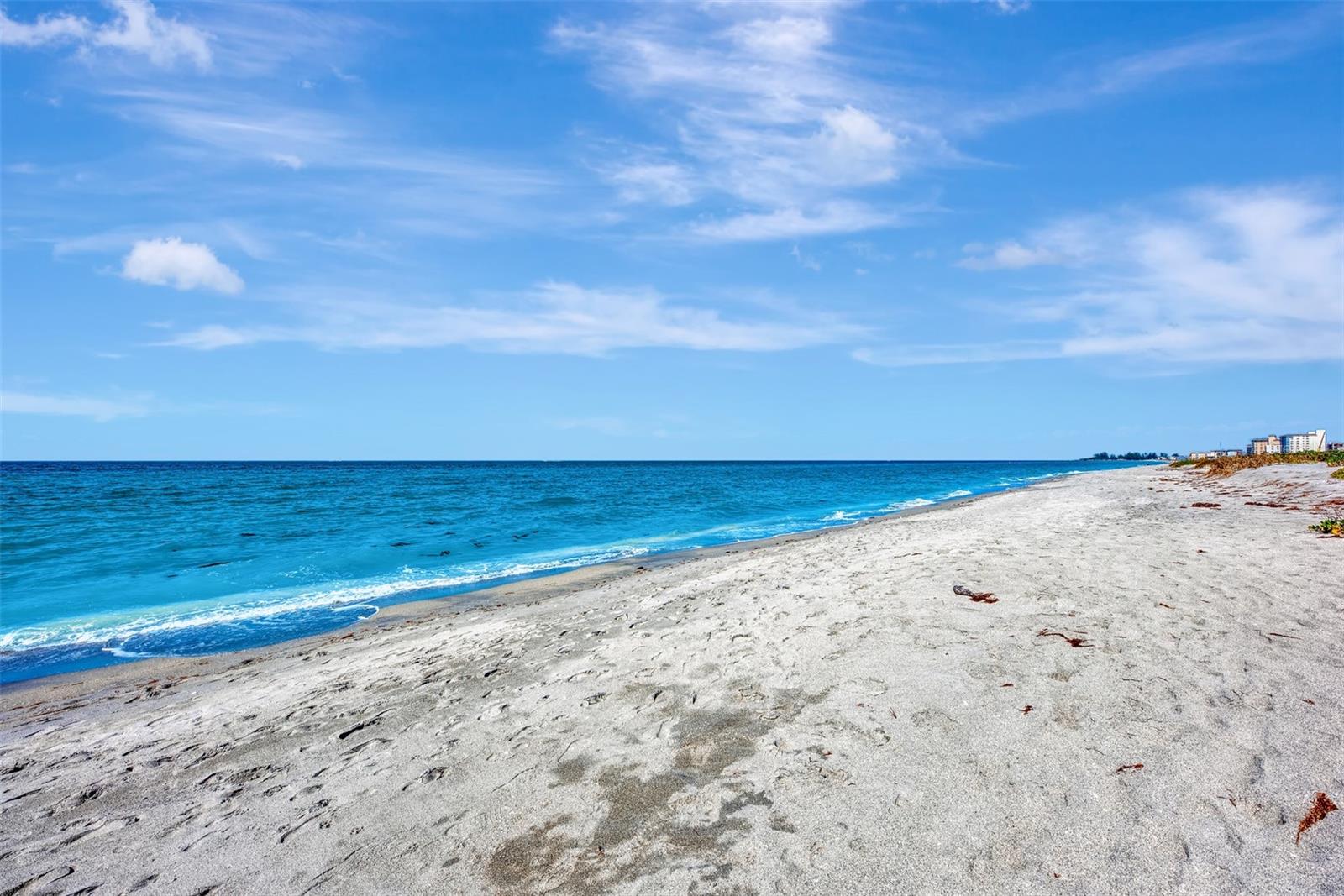 VALENCIA CONDO APTS - Residential