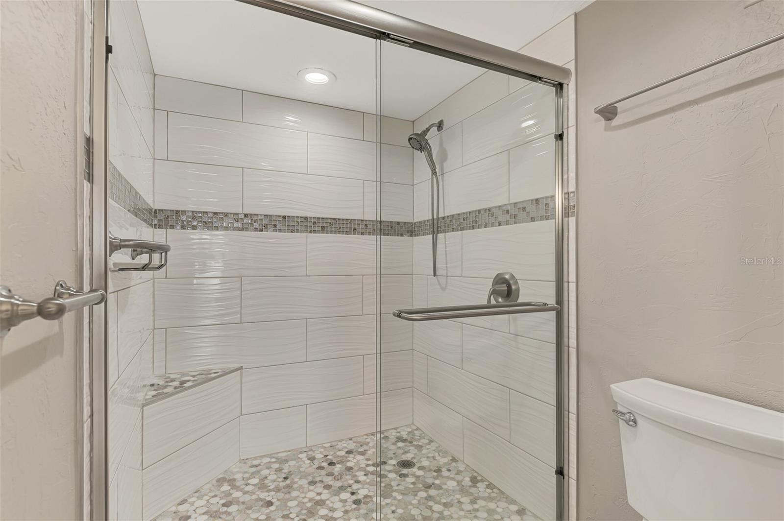 VALENCIA CONDO APTS - Residential