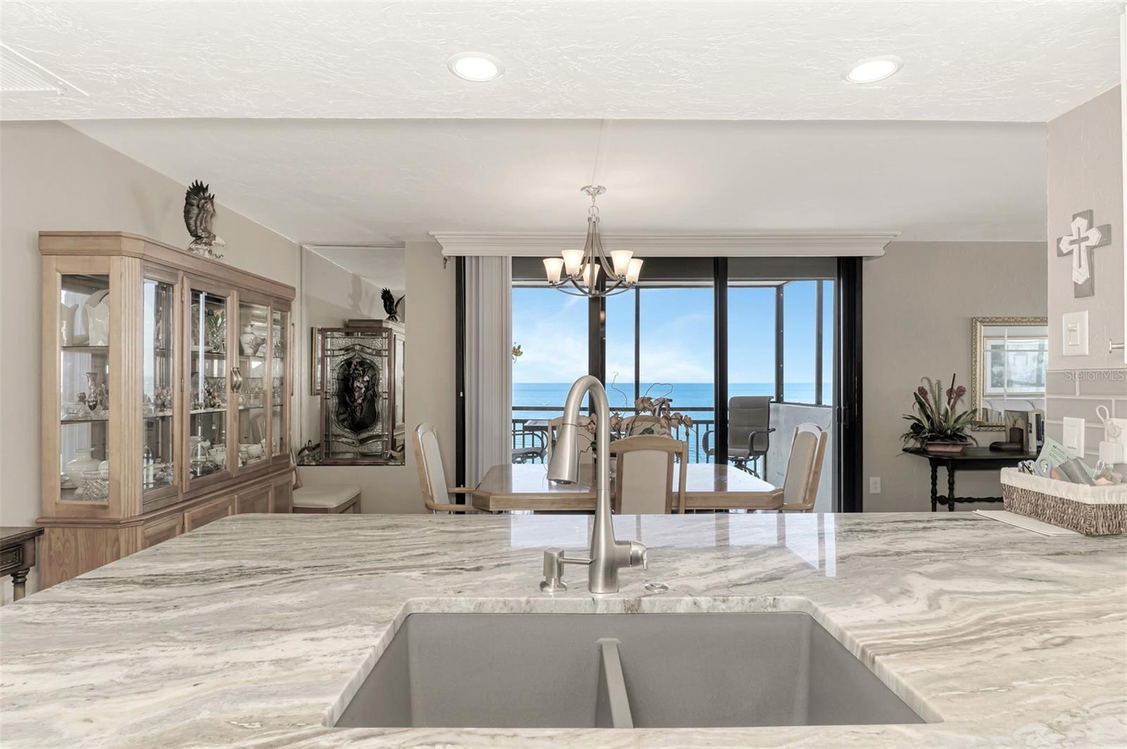 VALENCIA CONDO APTS - Residential