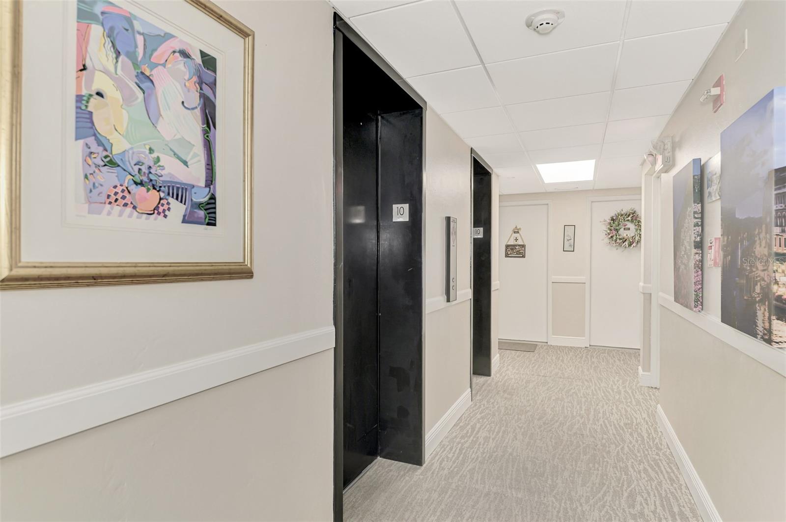 VALENCIA CONDO APTS - Residential