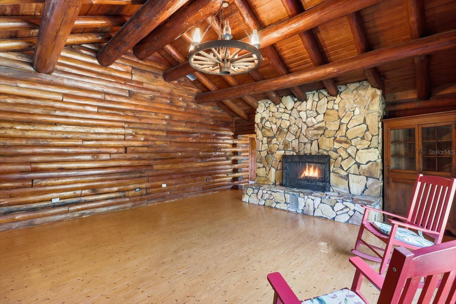 CRYSTAL PARADISE ESTATES UNIT 02 - Residential