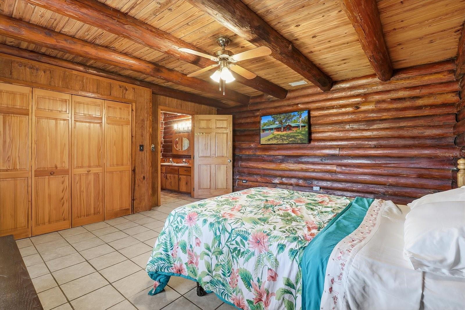 CRYSTAL PARADISE ESTATES UNIT 02 - Residential