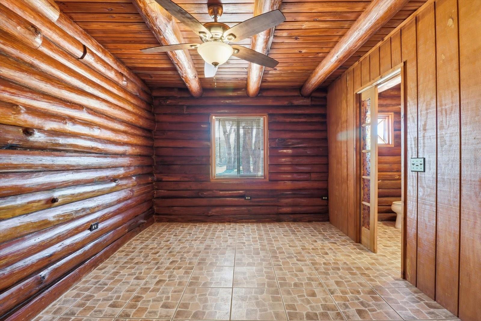 CRYSTAL PARADISE ESTATES UNIT 02 - Residential