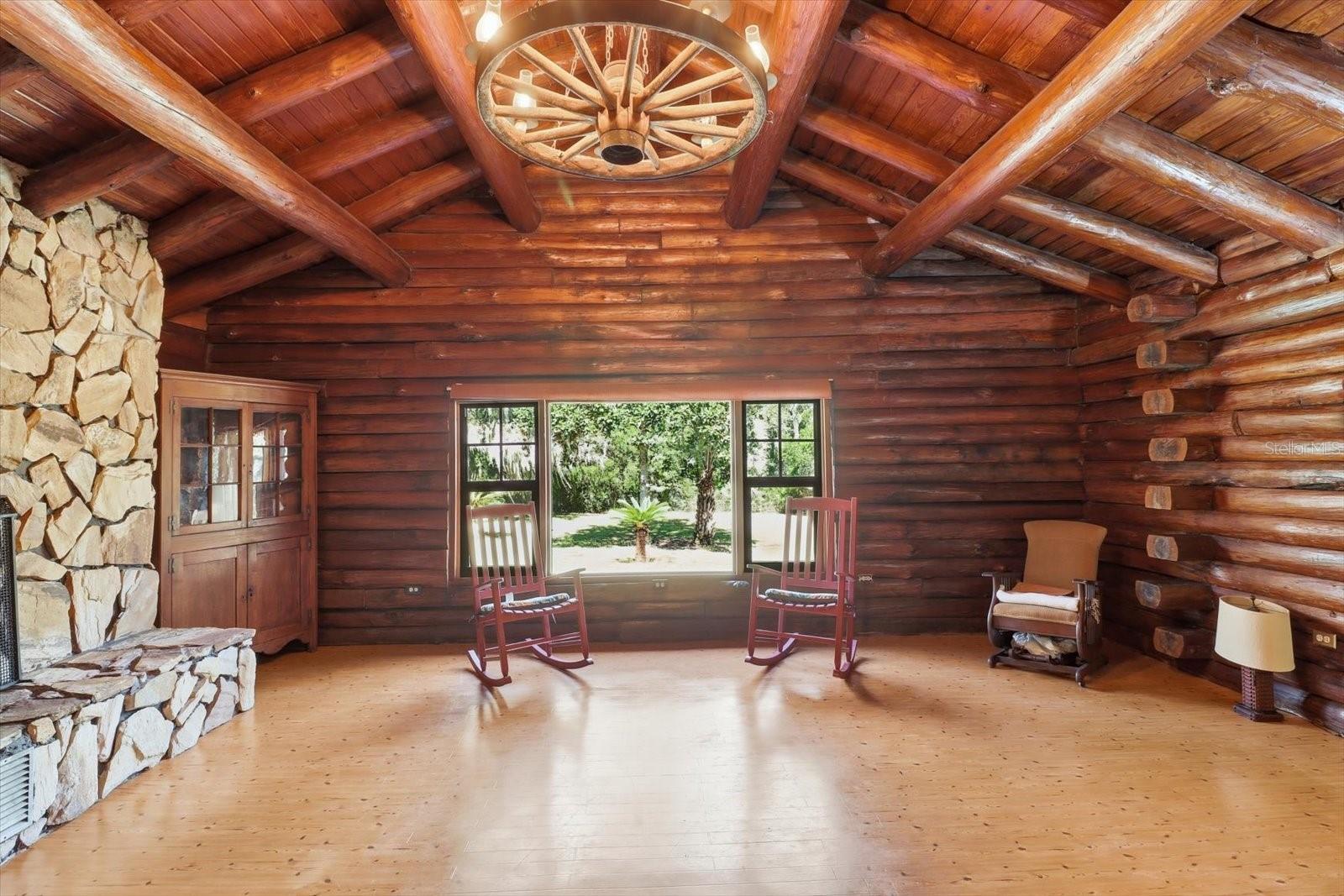 CRYSTAL PARADISE ESTATES UNIT 02 - Residential