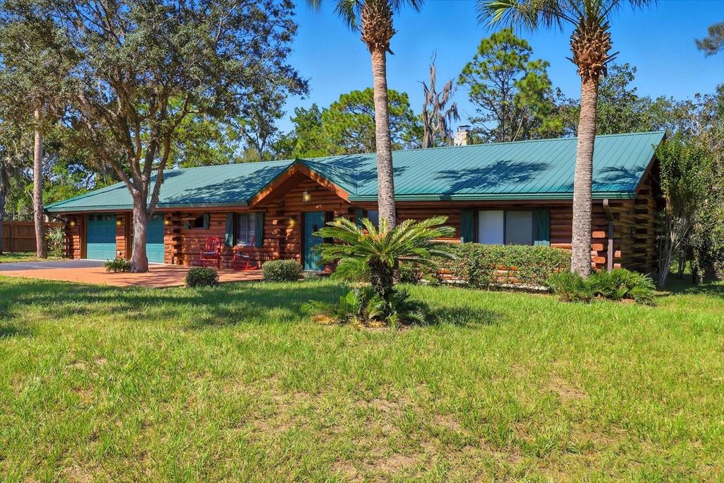 Photo of 7027 W 7 Rivers Drive, Crystal River, FL 34429 (MLS # OM712201)