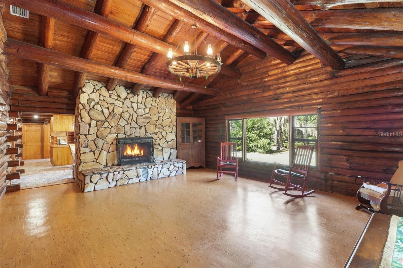 CRYSTAL PARADISE ESTATES UNIT 02 - Residential