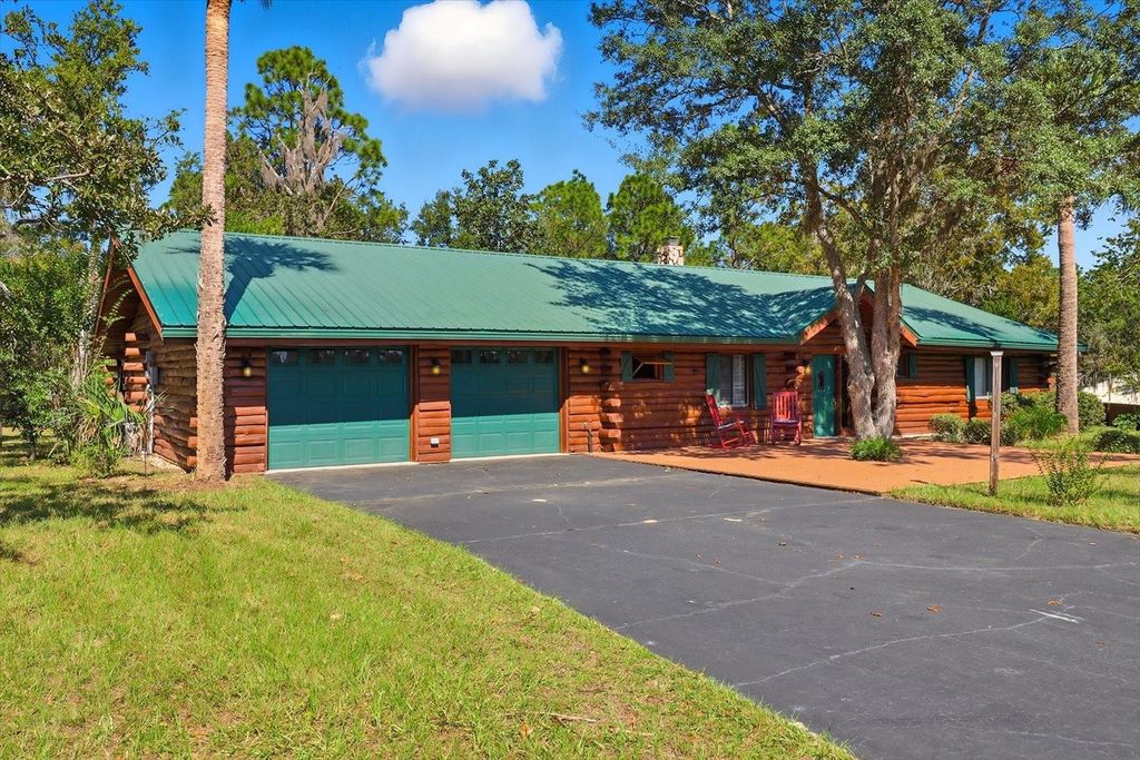 Photo of 7027 W 7 Rivers Drive, Crystal River, FL 34429 (MLS # OM712201)