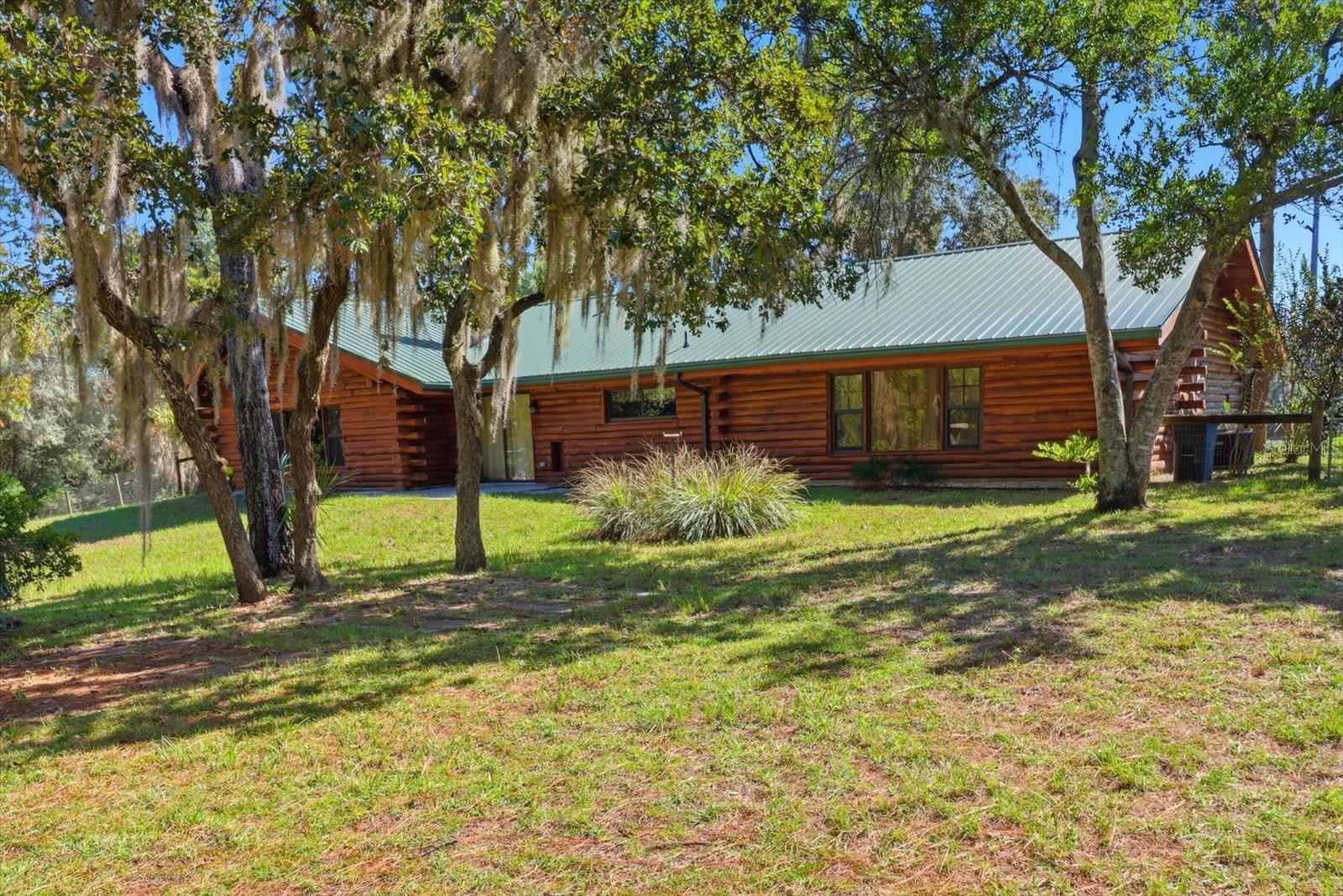 CRYSTAL PARADISE ESTATES UNIT 02 - Residential