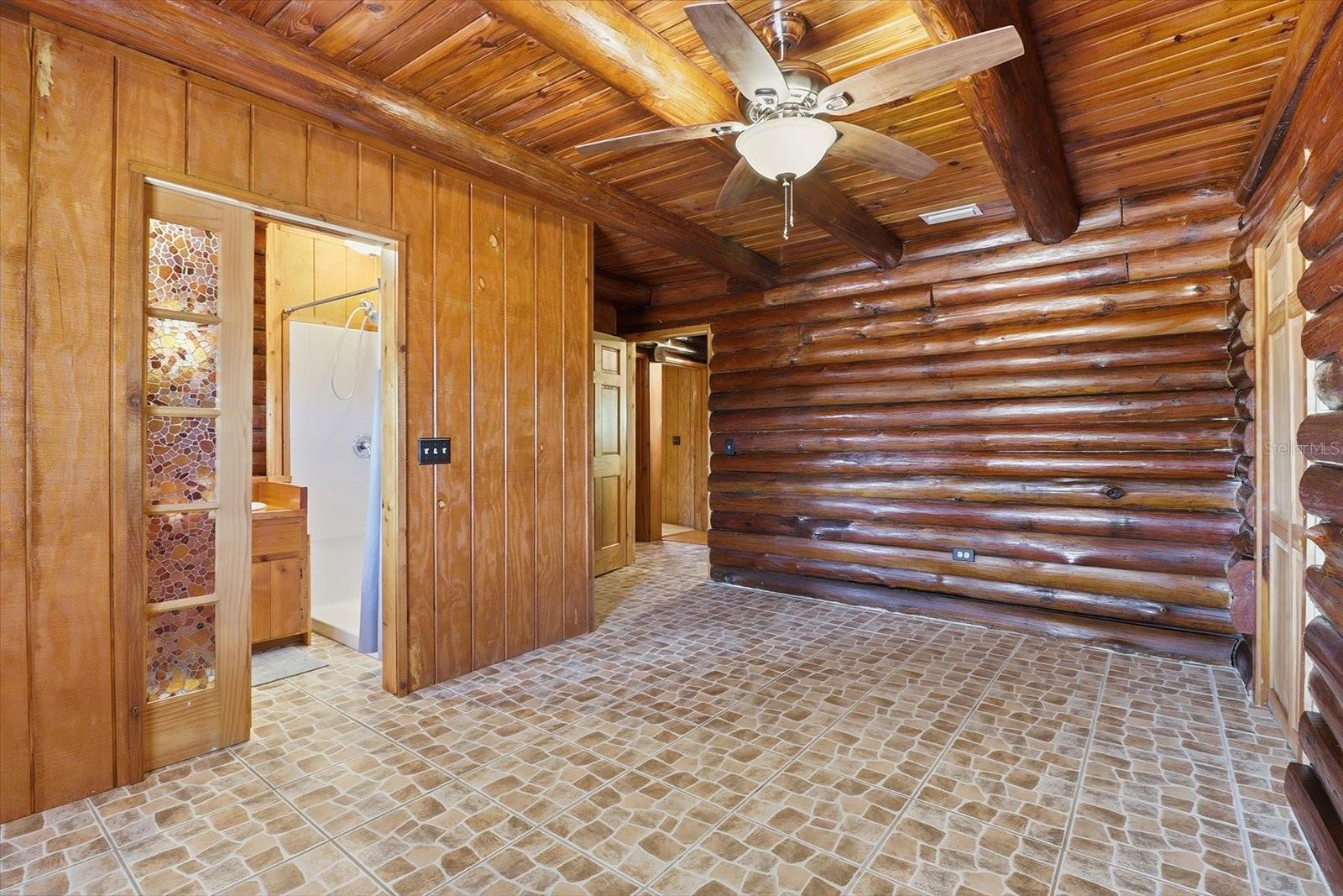 CRYSTAL PARADISE ESTATES UNIT 02 - Residential