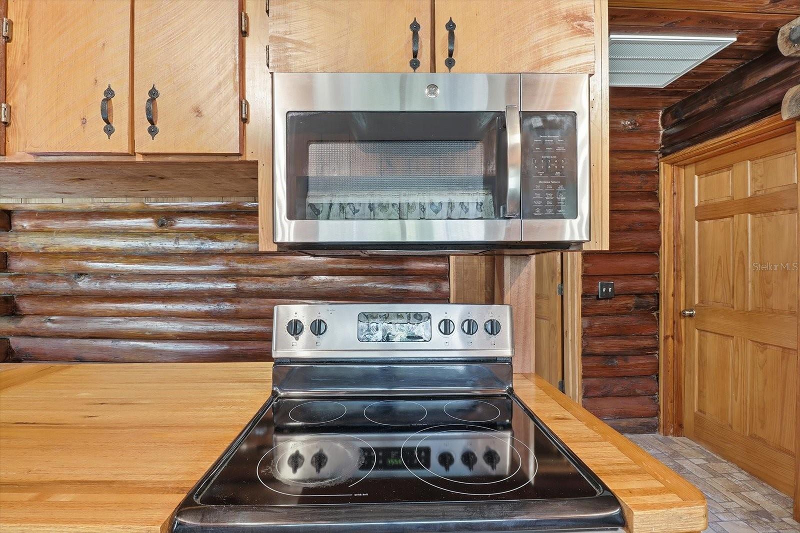 CRYSTAL PARADISE ESTATES UNIT 02 - Residential