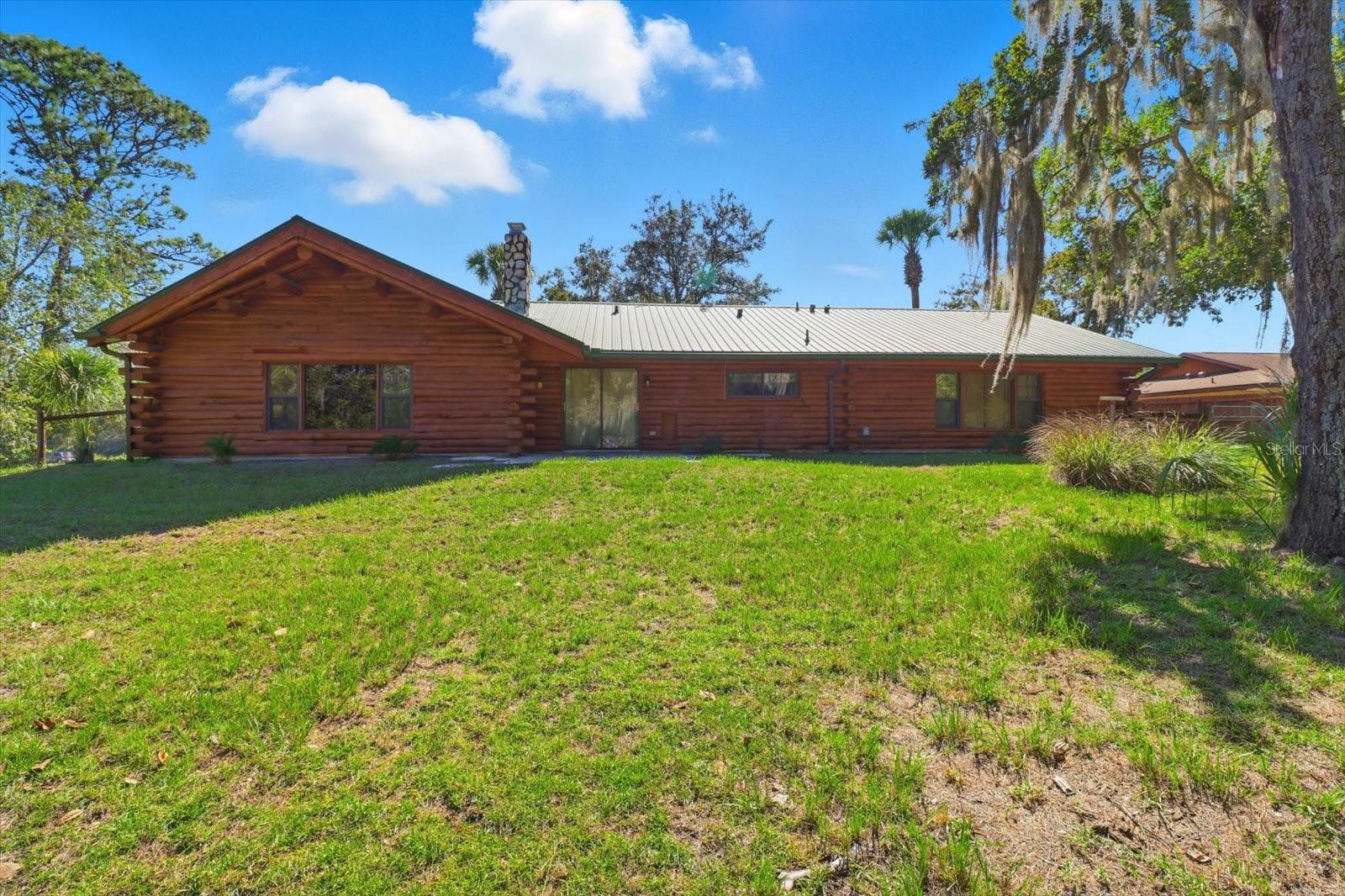 CRYSTAL PARADISE ESTATES UNIT 02 - Residential