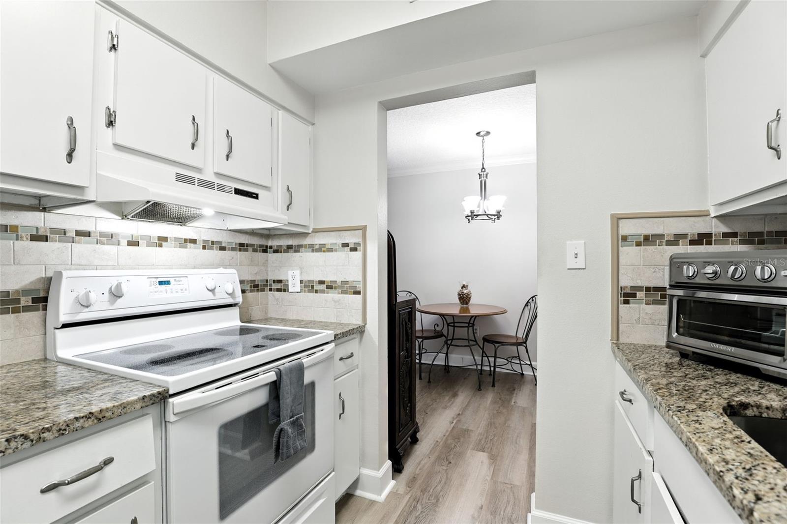 LAKESIDE MANOR APTS CONDO - Residential