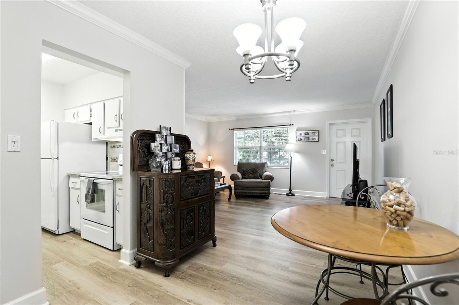 LAKESIDE MANOR APTS CONDO - Residential