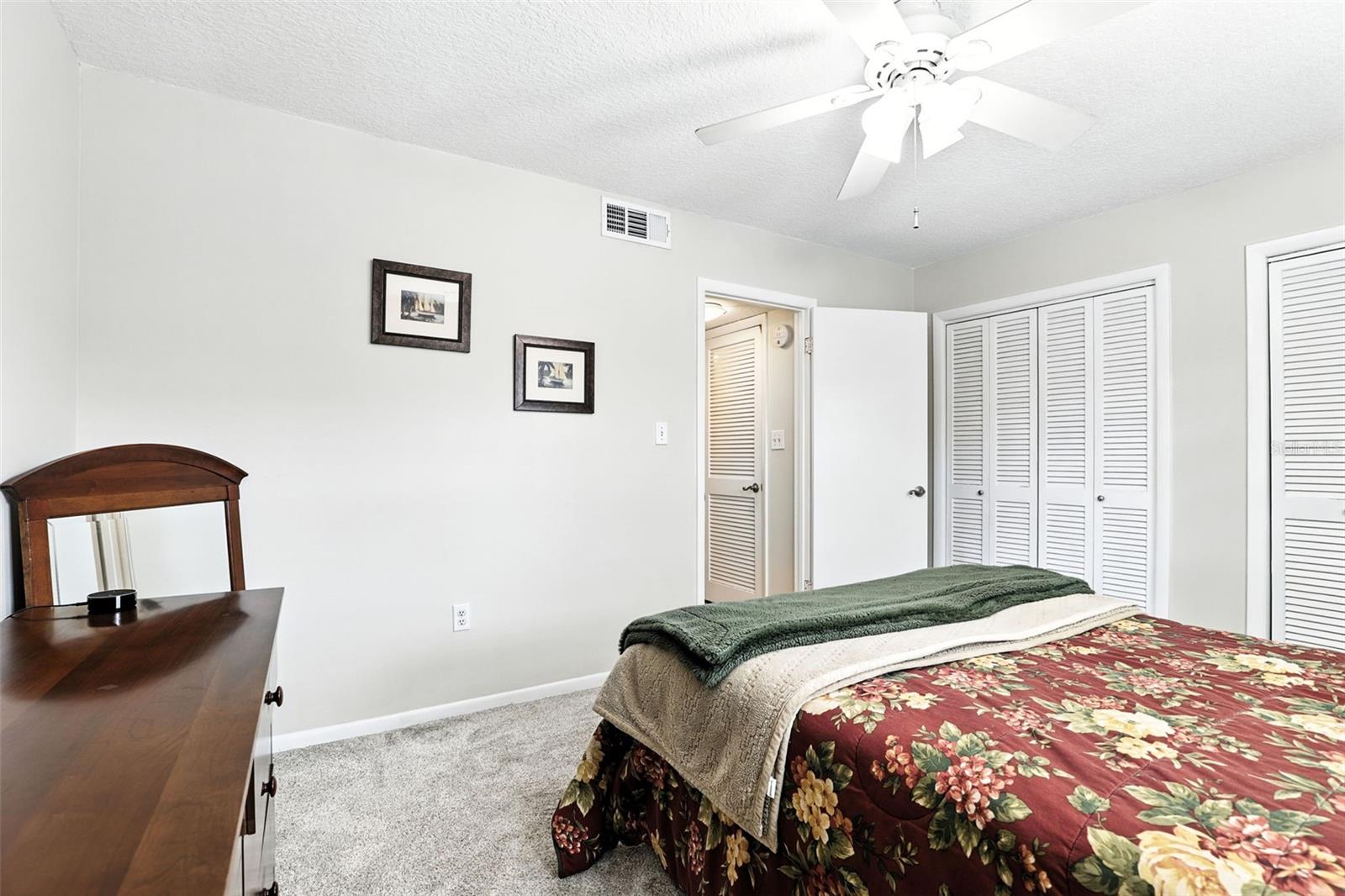 LAKESIDE MANOR APTS CONDO - Residential