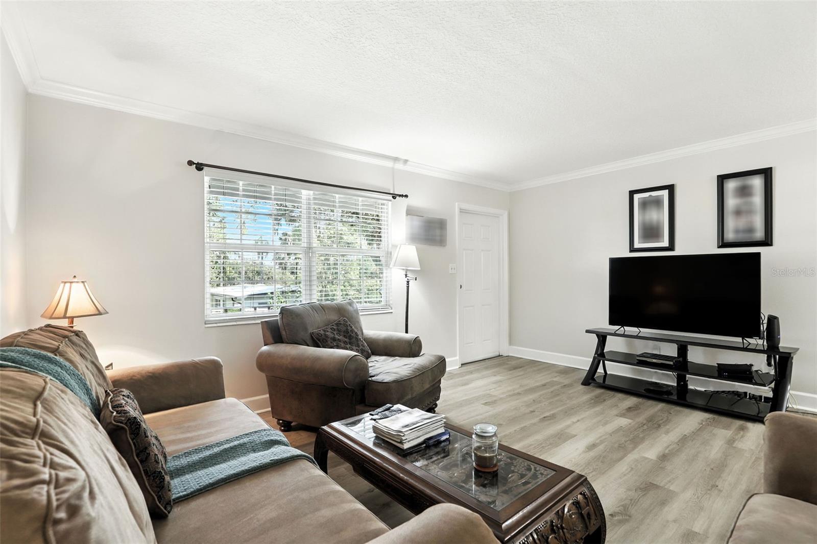 LAKESIDE MANOR APTS CONDO - Residential