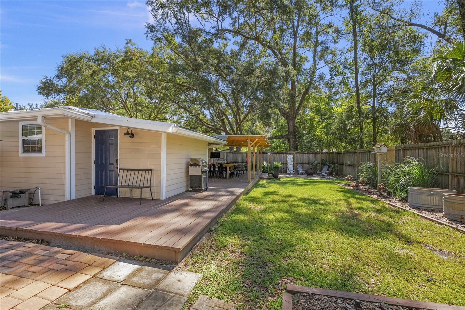 D E WHETSTONE ADDN-H SPGS - Residential