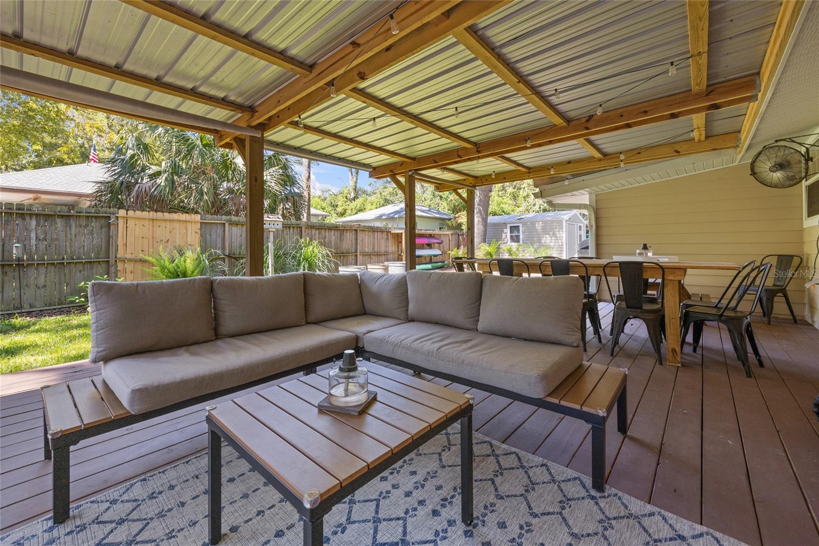 D E WHETSTONE ADDN-H SPGS - Residential