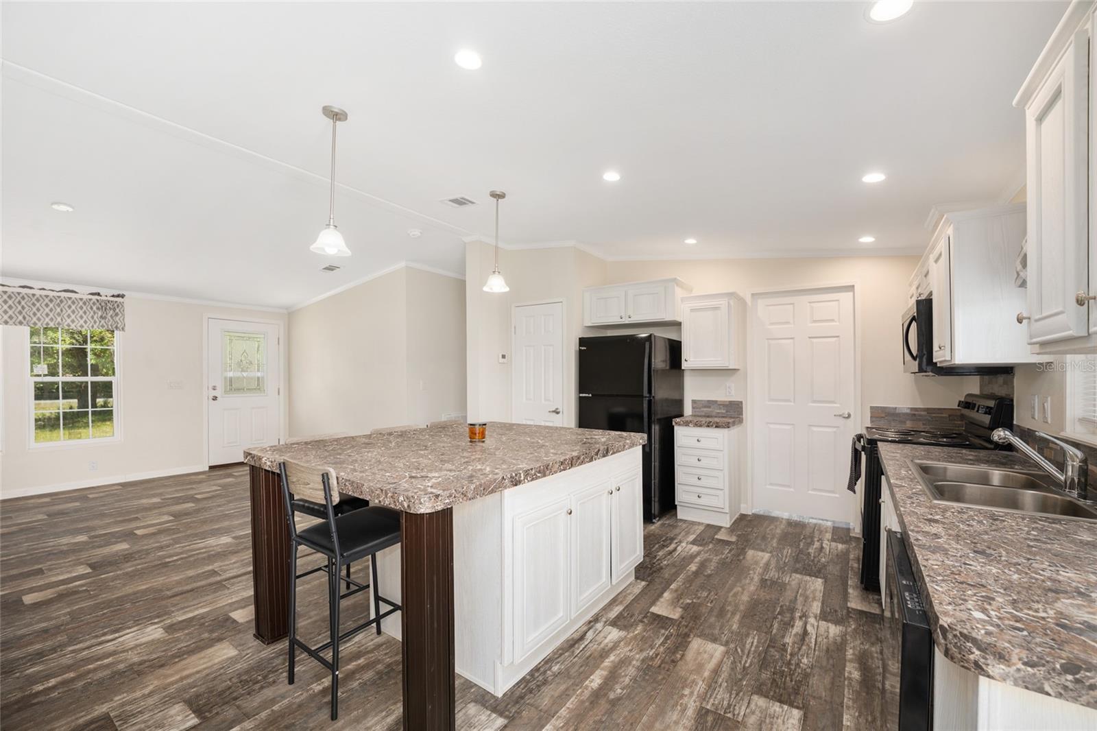 OAK RANCH ESTATES - Residential