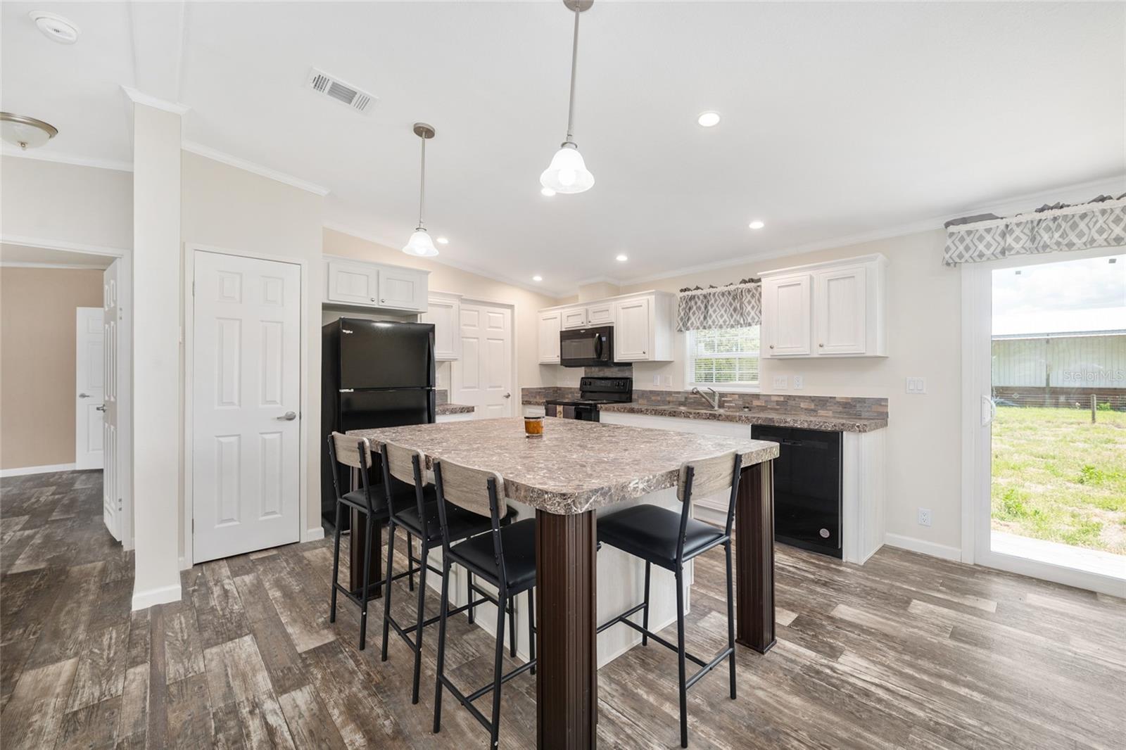 OAK RANCH ESTATES - Residential