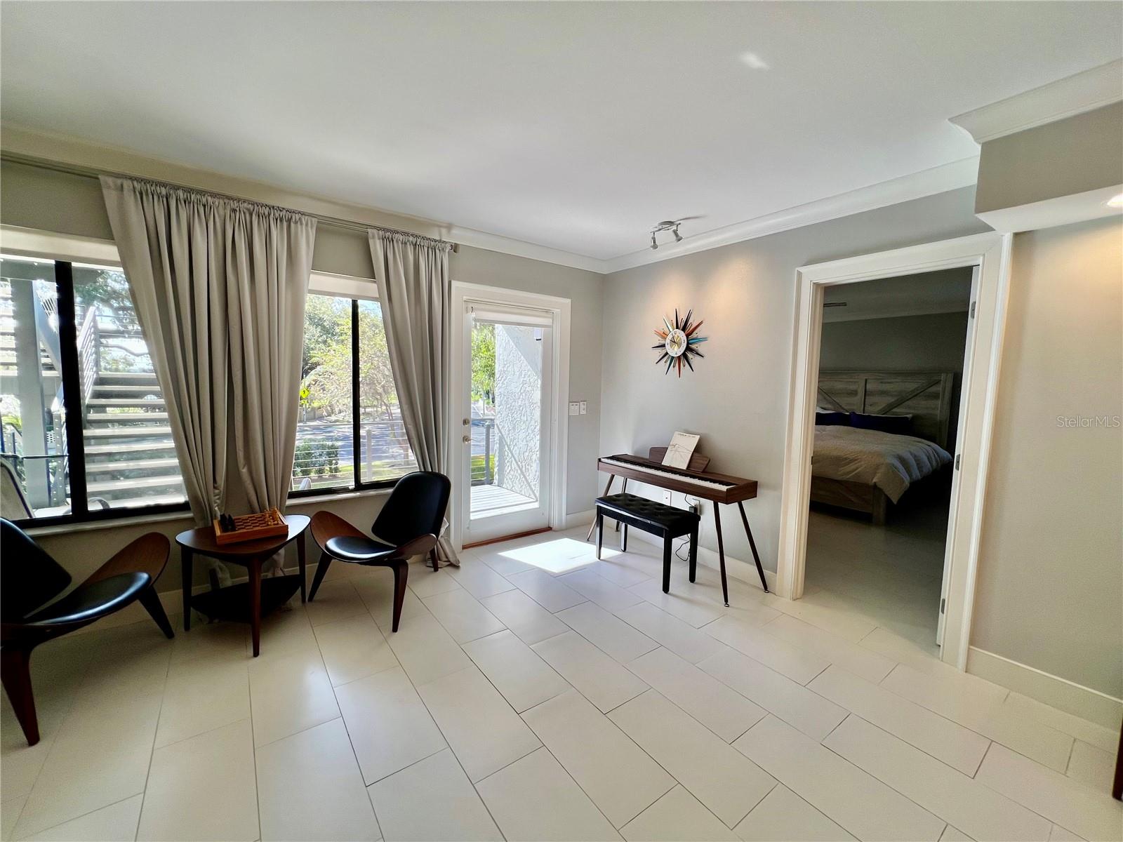 HOLLINGSWORTH PLACE A CONDO - Residential Lease