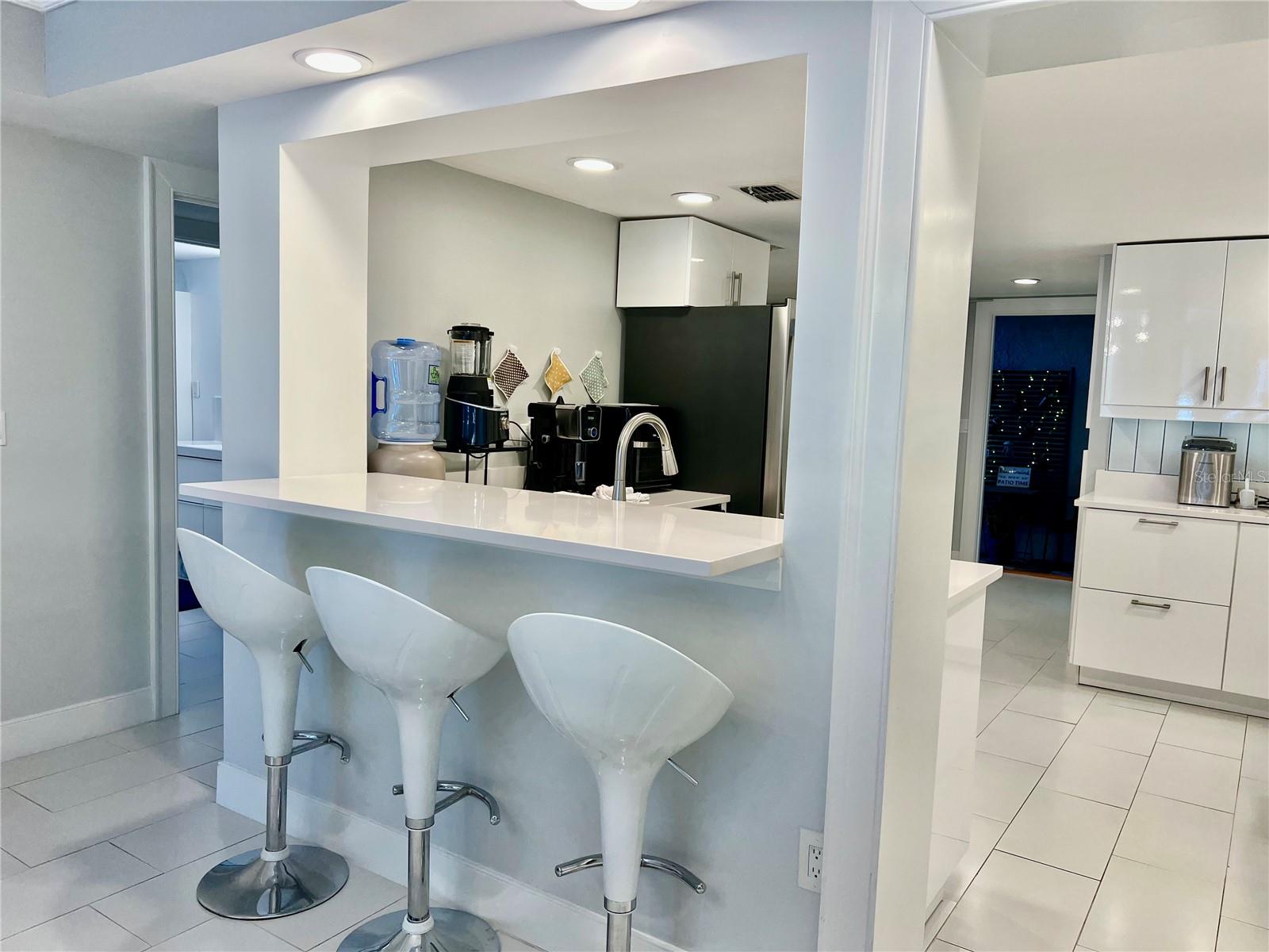 HOLLINGSWORTH PLACE A CONDO - Residential Lease