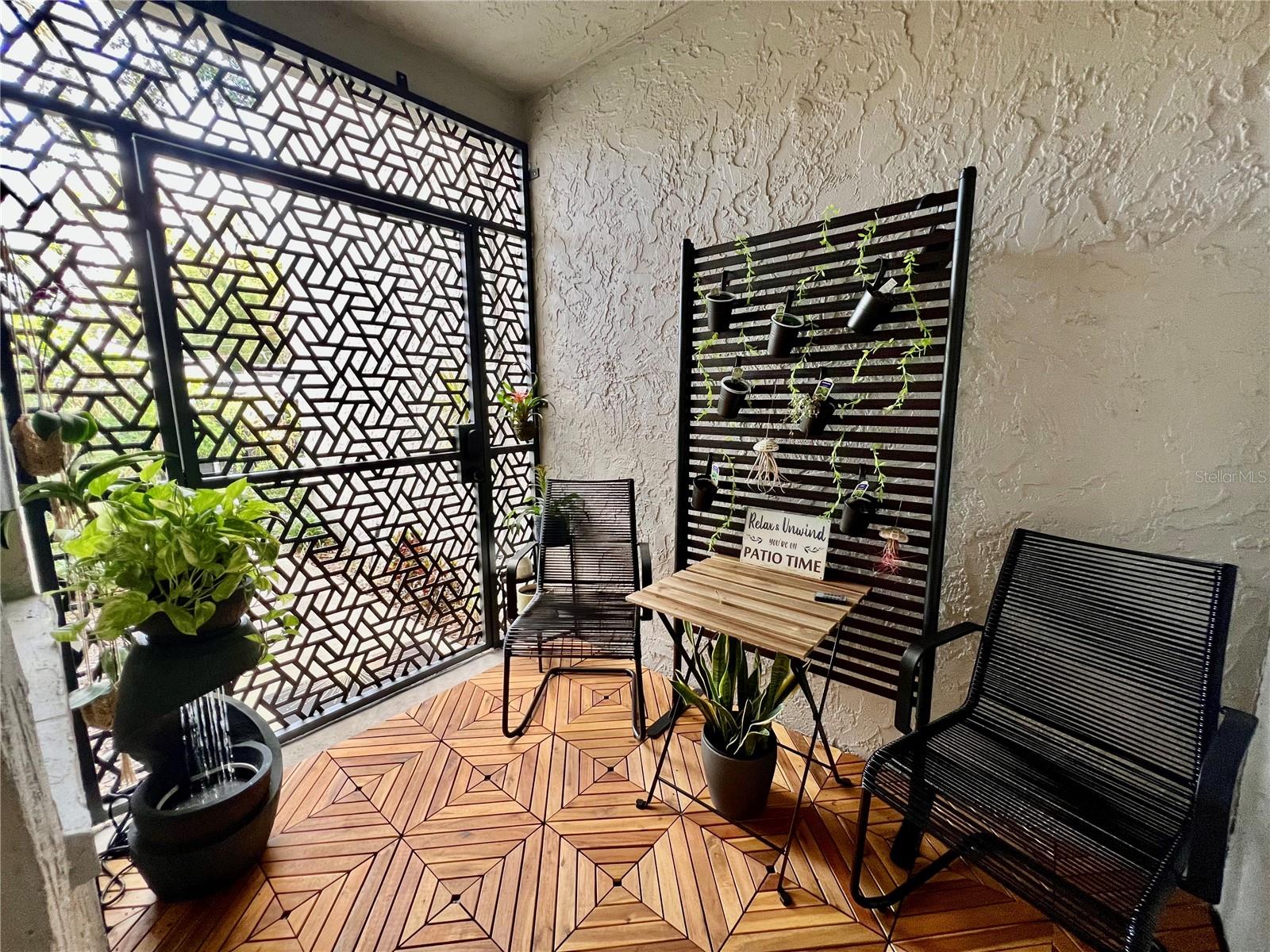 HOLLINGSWORTH PLACE A CONDO - Residential Lease