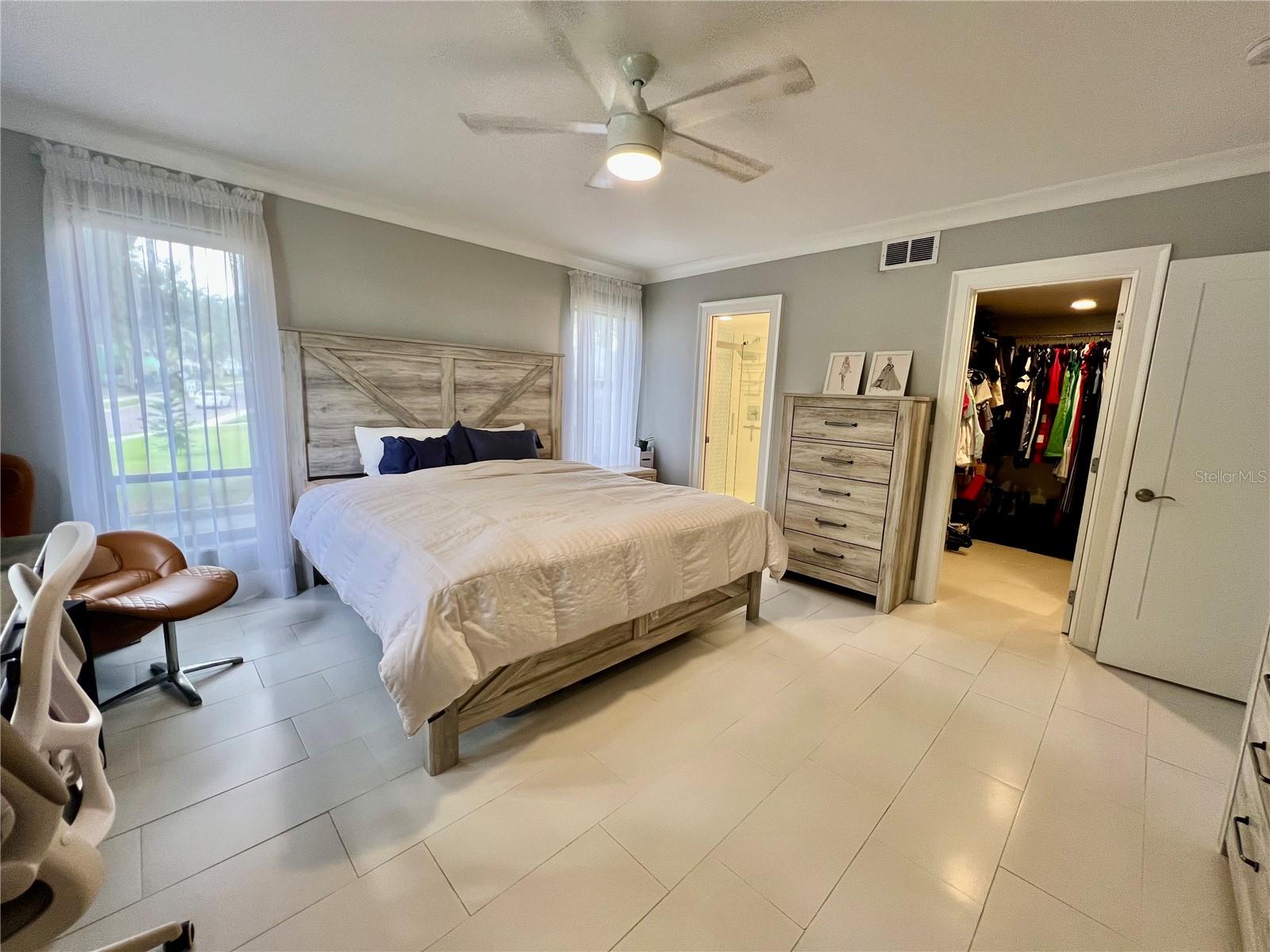 HOLLINGSWORTH PLACE A CONDO - Residential Lease