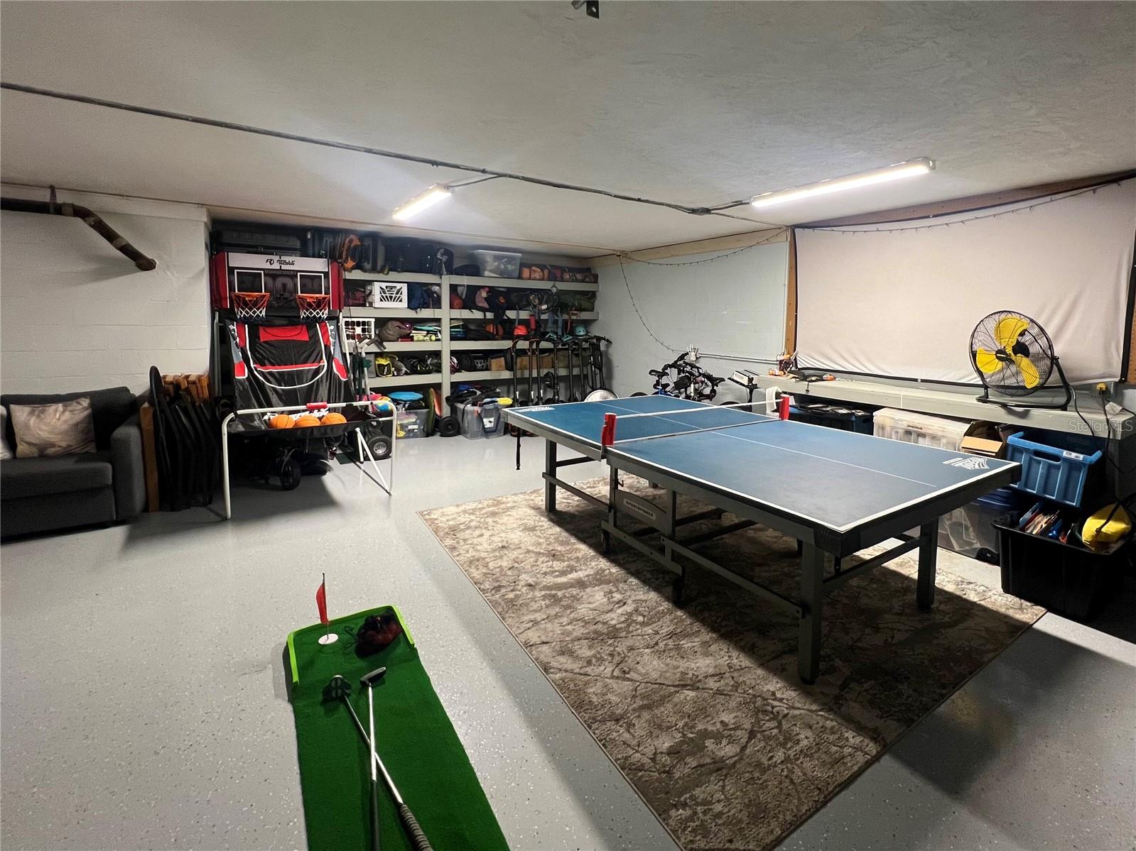 HOLLINGSWORTH PLACE A CONDO - Residential Lease