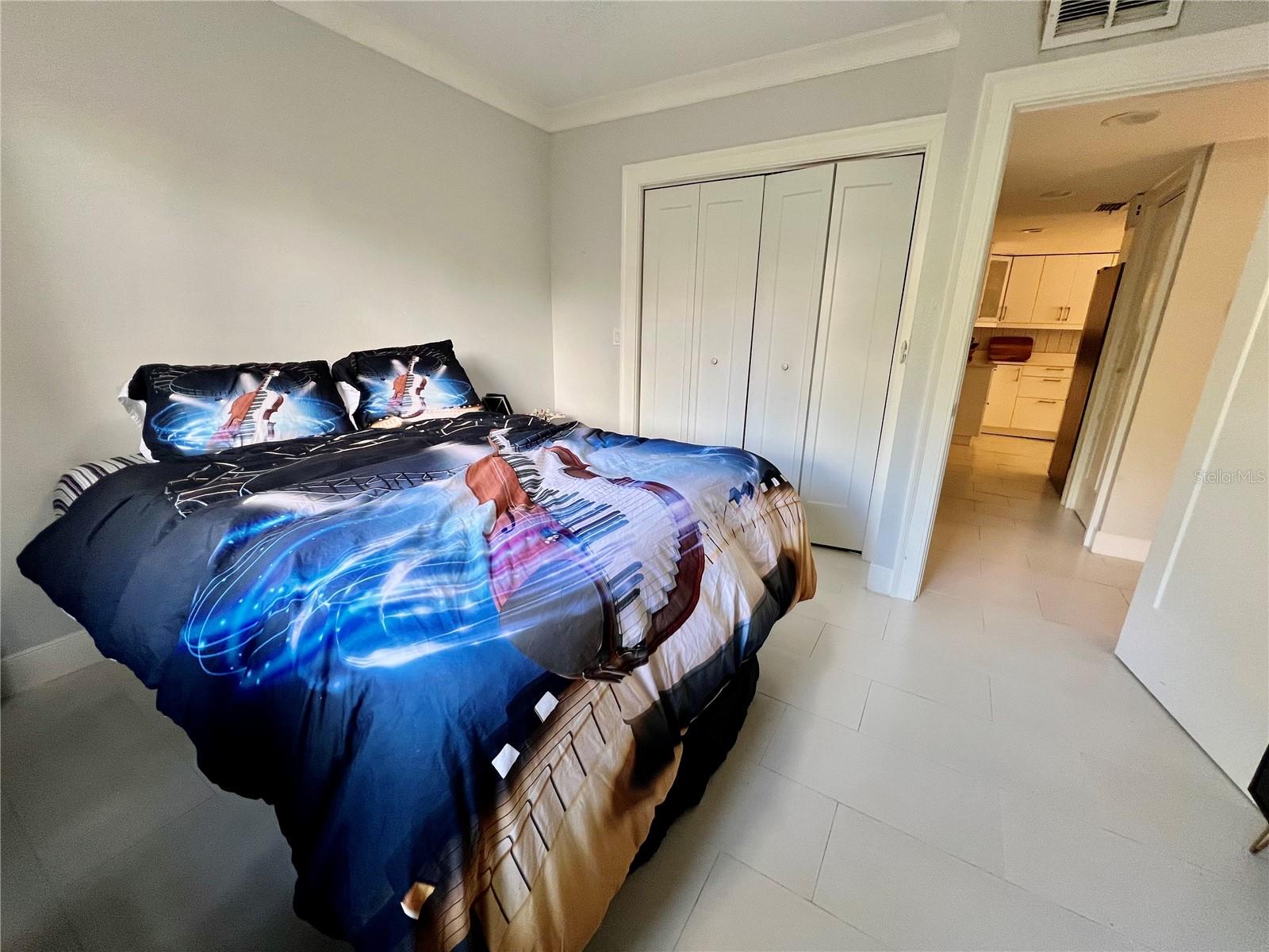 HOLLINGSWORTH PLACE A CONDO - Residential Lease