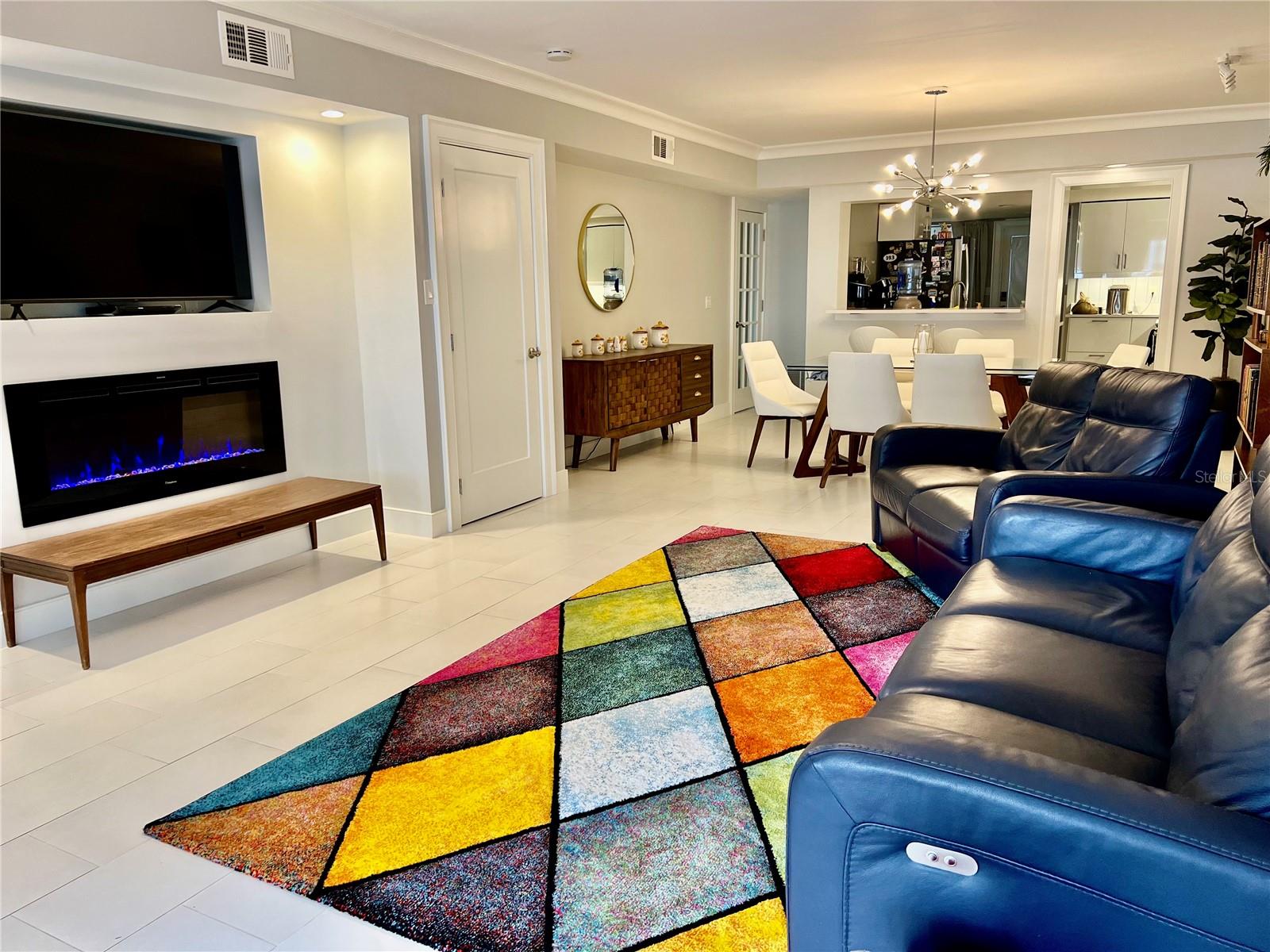 HOLLINGSWORTH PLACE A CONDO - Residential Lease