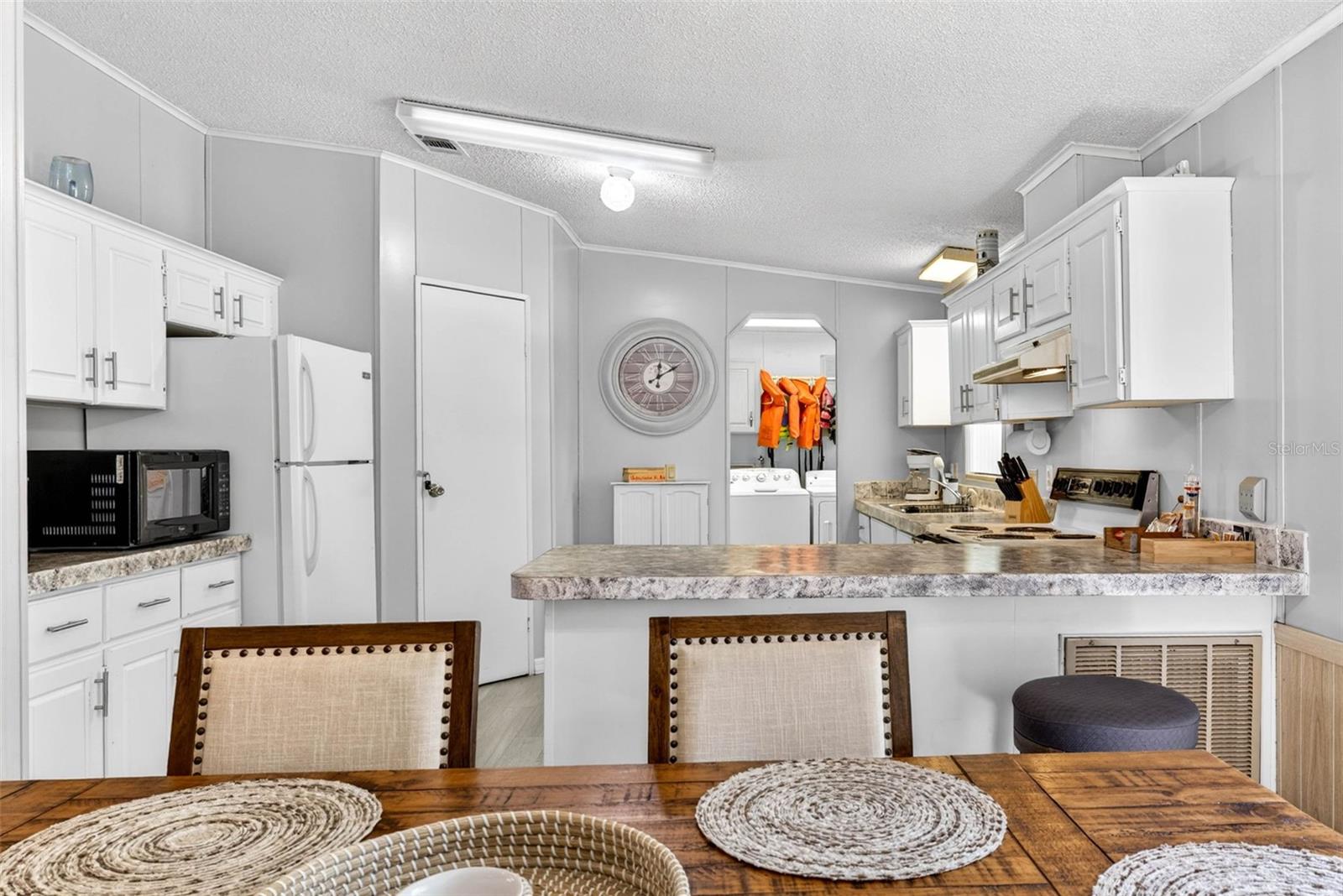 CHASSAHOWITZKA VILLAGE UNIT 03 UNREC - Residential