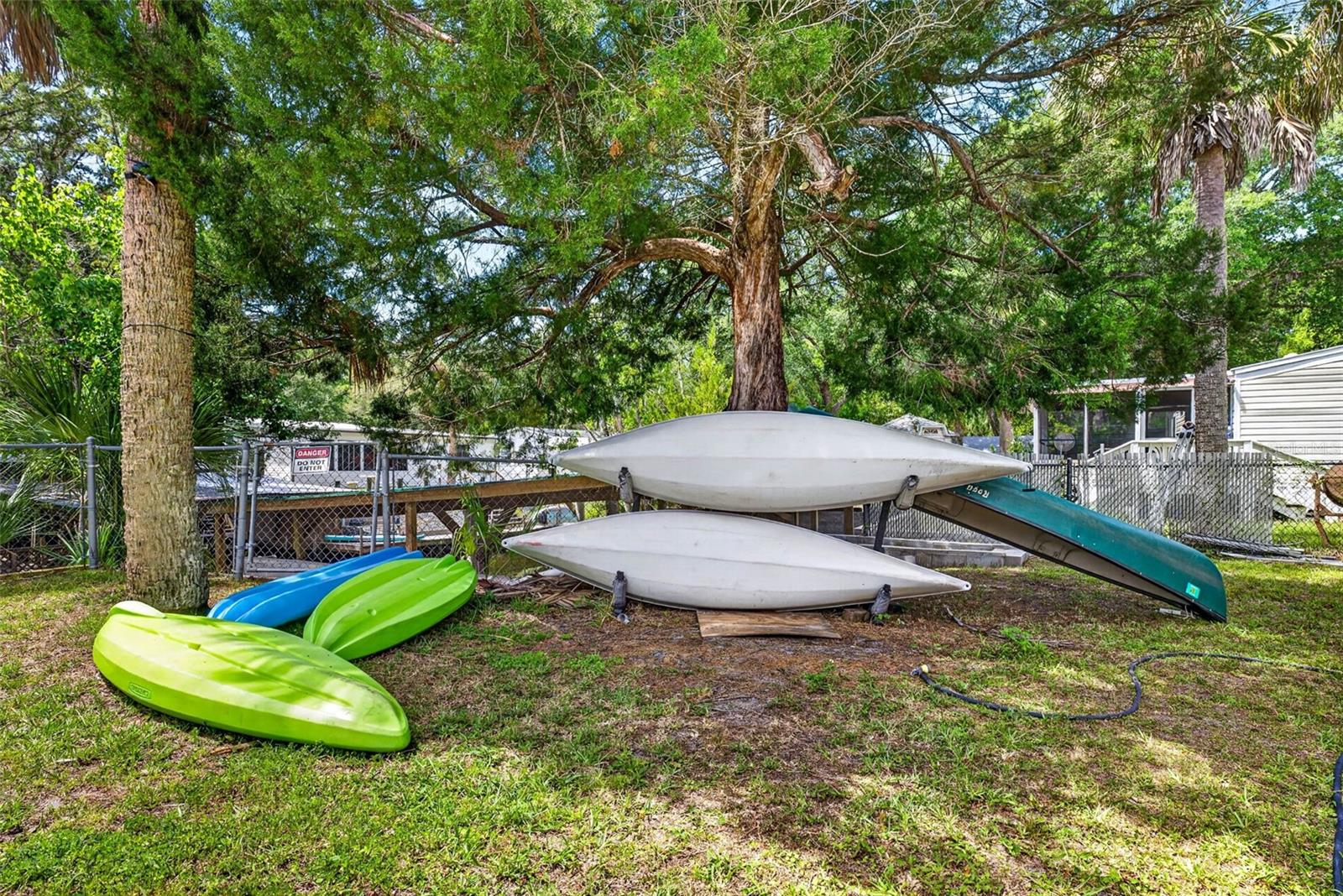 CHASSAHOWITZKA VILLAGE UNIT 03 UNREC - Residential