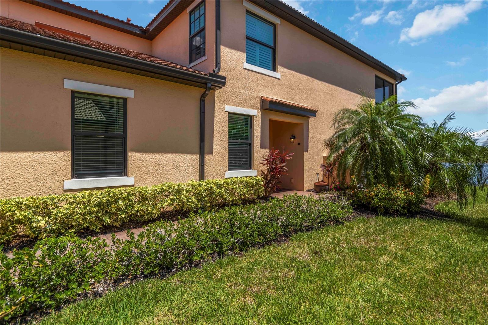 SARASOTA NATIONAL - Residential