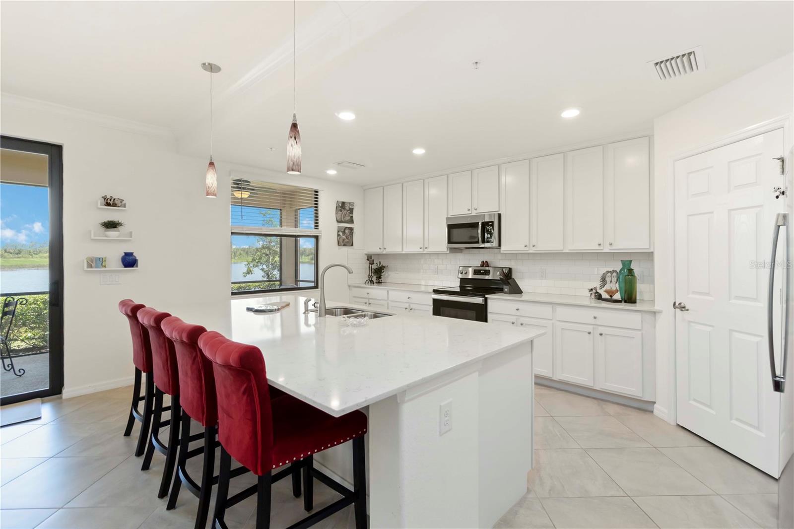 SARASOTA NATIONAL - Residential