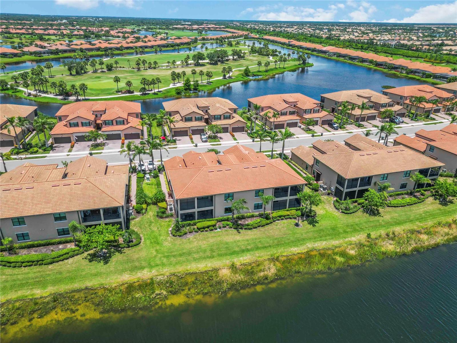 SARASOTA NATIONAL - Residential