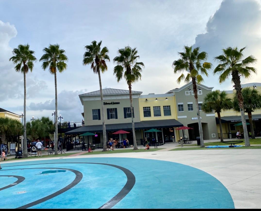 FISHHAWK RANCH TOWNCENTER PHAS - Residential Lease