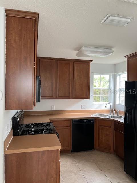 FISHHAWK RANCH TOWNCENTER PHAS - Residential Lease