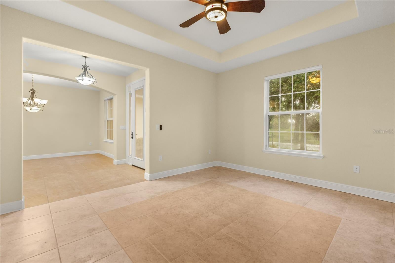 308 W VICTORIA TRAILS BOULEVARD