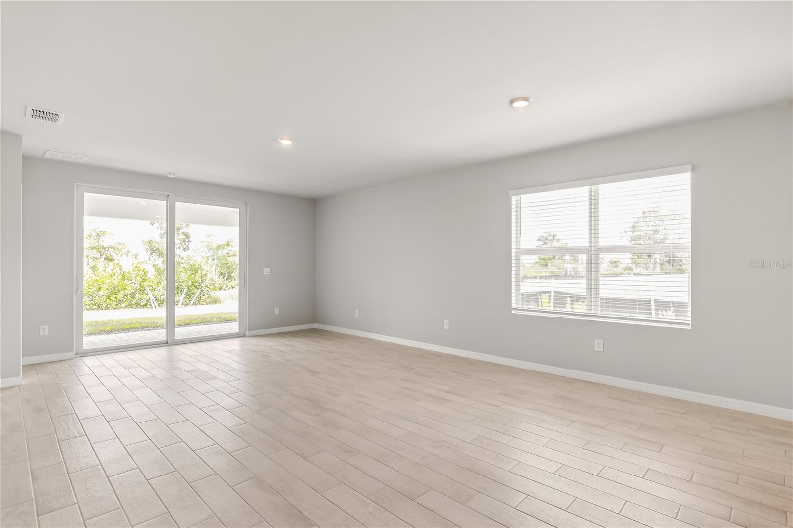 SEA COVE - Residential