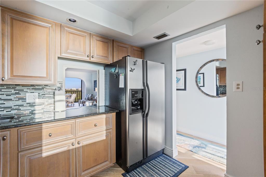 POINTE ON MIDNIGHT PASS - Residential