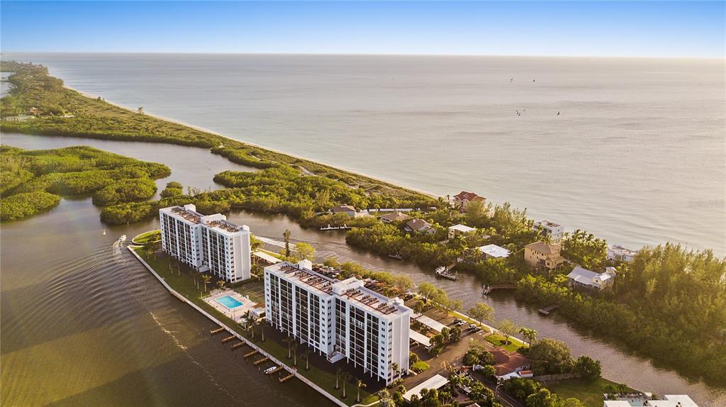 POINTE ON MIDNIGHT PASS - Residential