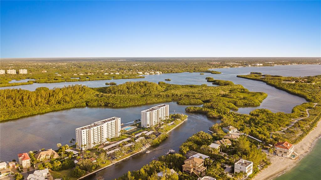 POINTE ON MIDNIGHT PASS - Residential