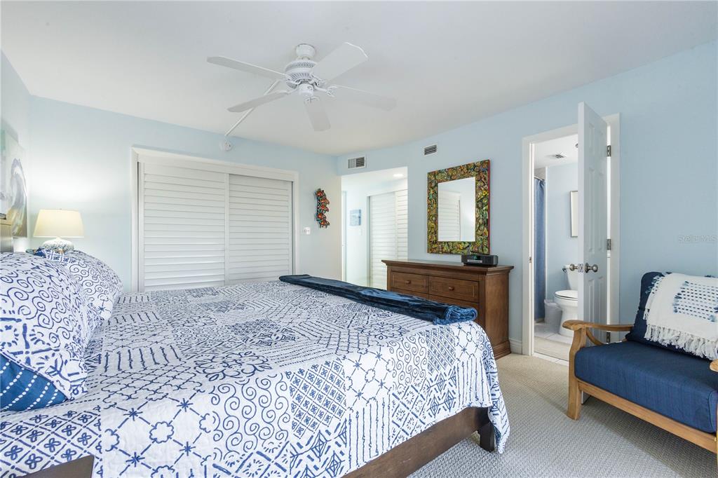 POINTE ON MIDNIGHT PASS - Residential