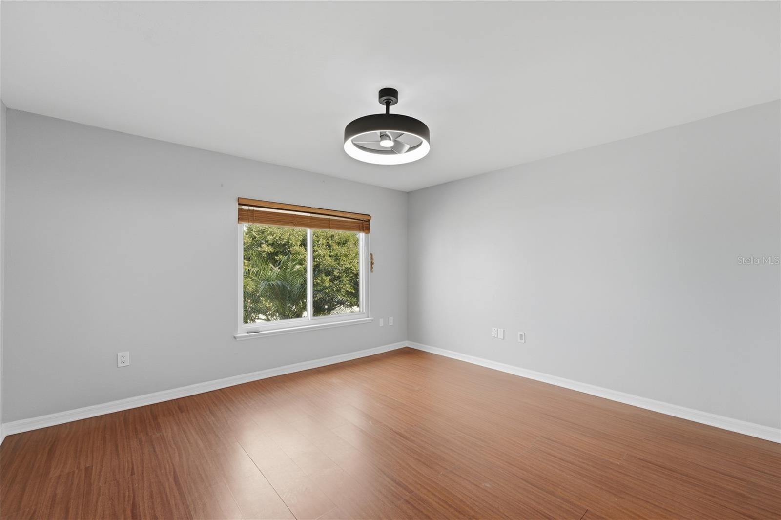 SANDPOINT AT MEADOW WOODS - Residential Lease