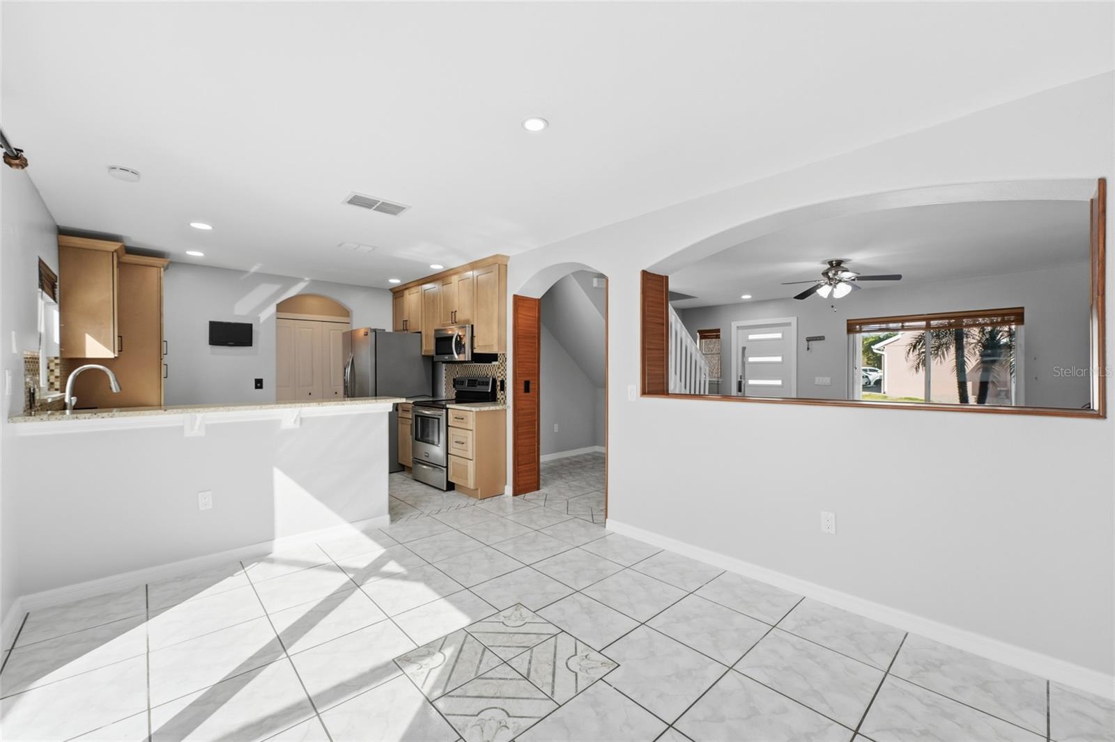 SANDPOINT AT MEADOW WOODS - Residential Lease