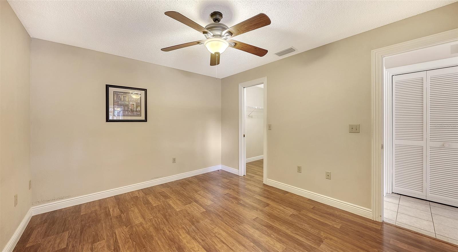 VILLAGE OAKS SEC D - Residential