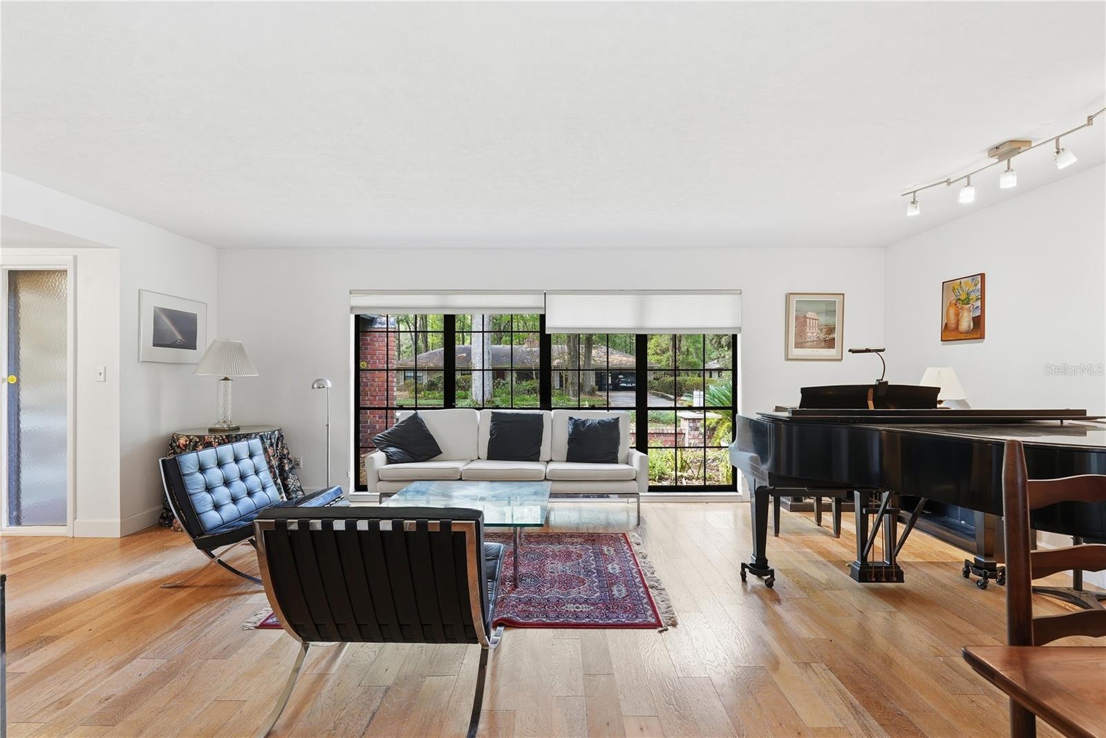 ROCK CREEK - Residential