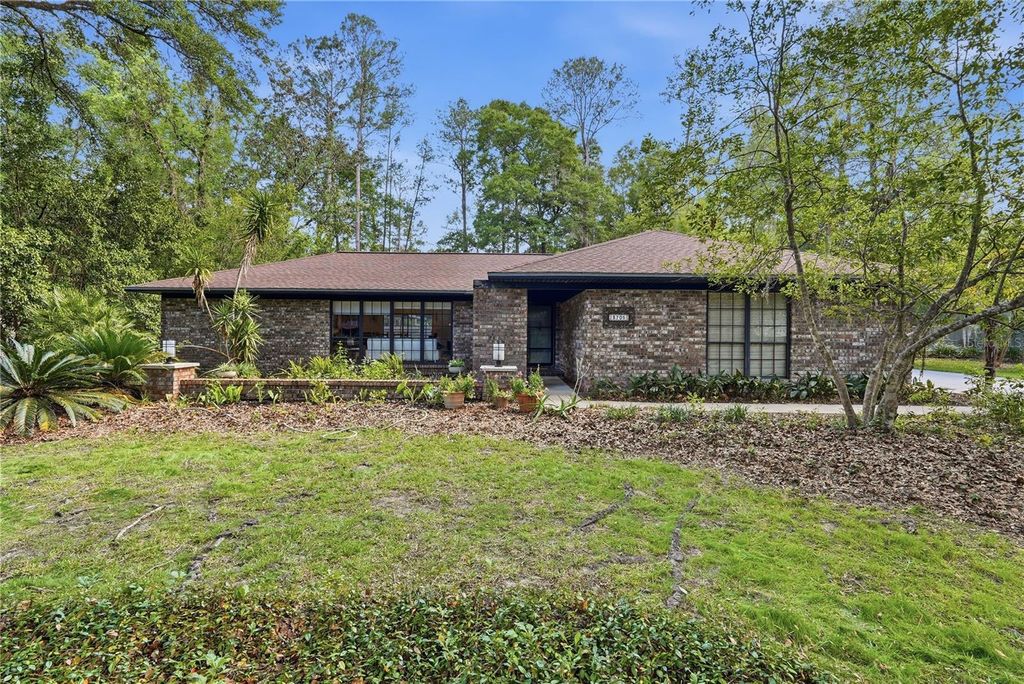 Photo of 3705 NW 25th Avenue, Gainesville, FL 32605 (MLS # GC540685)