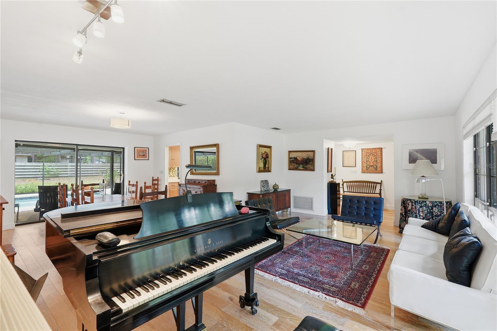 ROCK CREEK - Residential