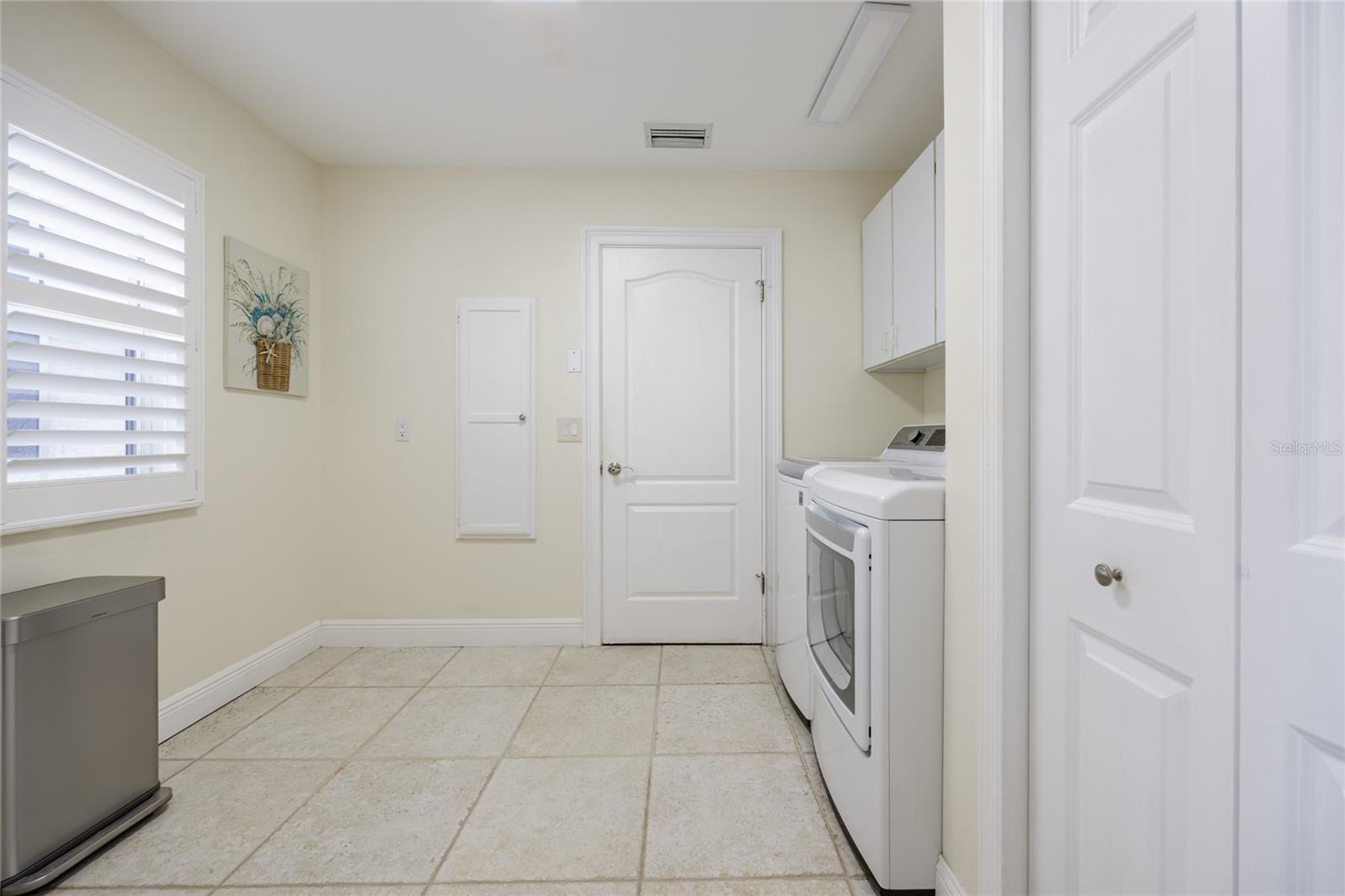 NO SUBDIVISION - Residential